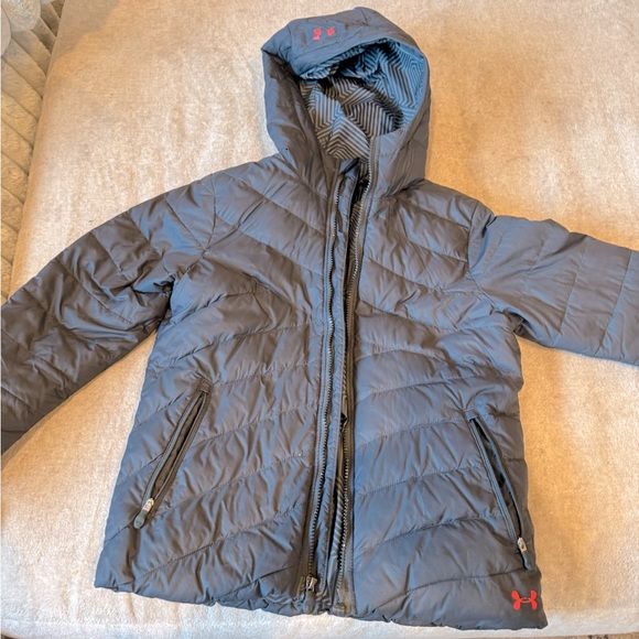 Under Armour Other - nice warm under armour coat